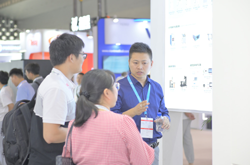 展會(huì)現(xiàn)場(chǎng)